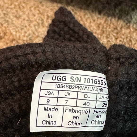 Ugg Women’s size 9 black sweater boots, EUC. Can be worn up or folded over. - Picture 2 of 8
